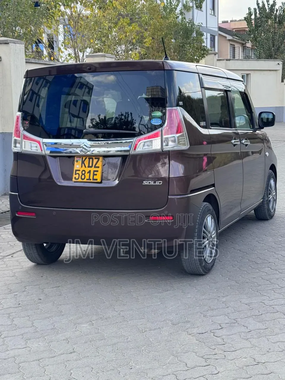 Suzuki Solio 2020 Burgundy