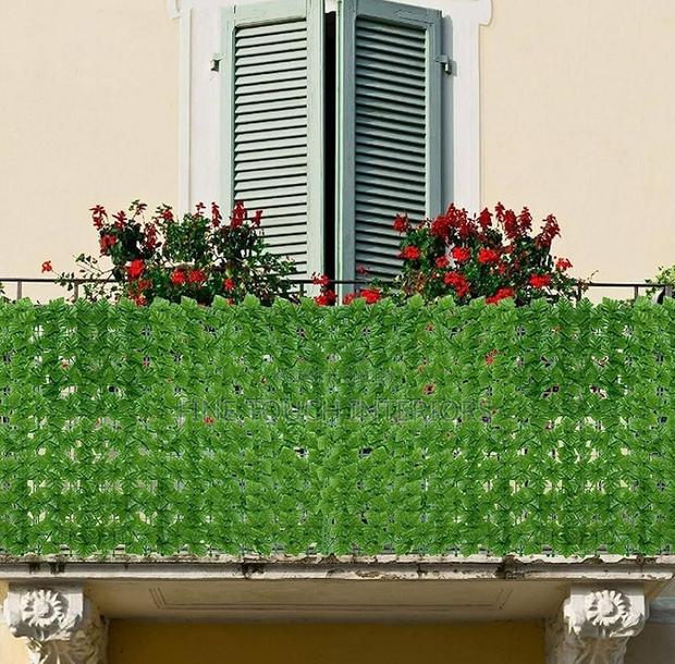 Artificial Balcony Privacy Hedge - main view