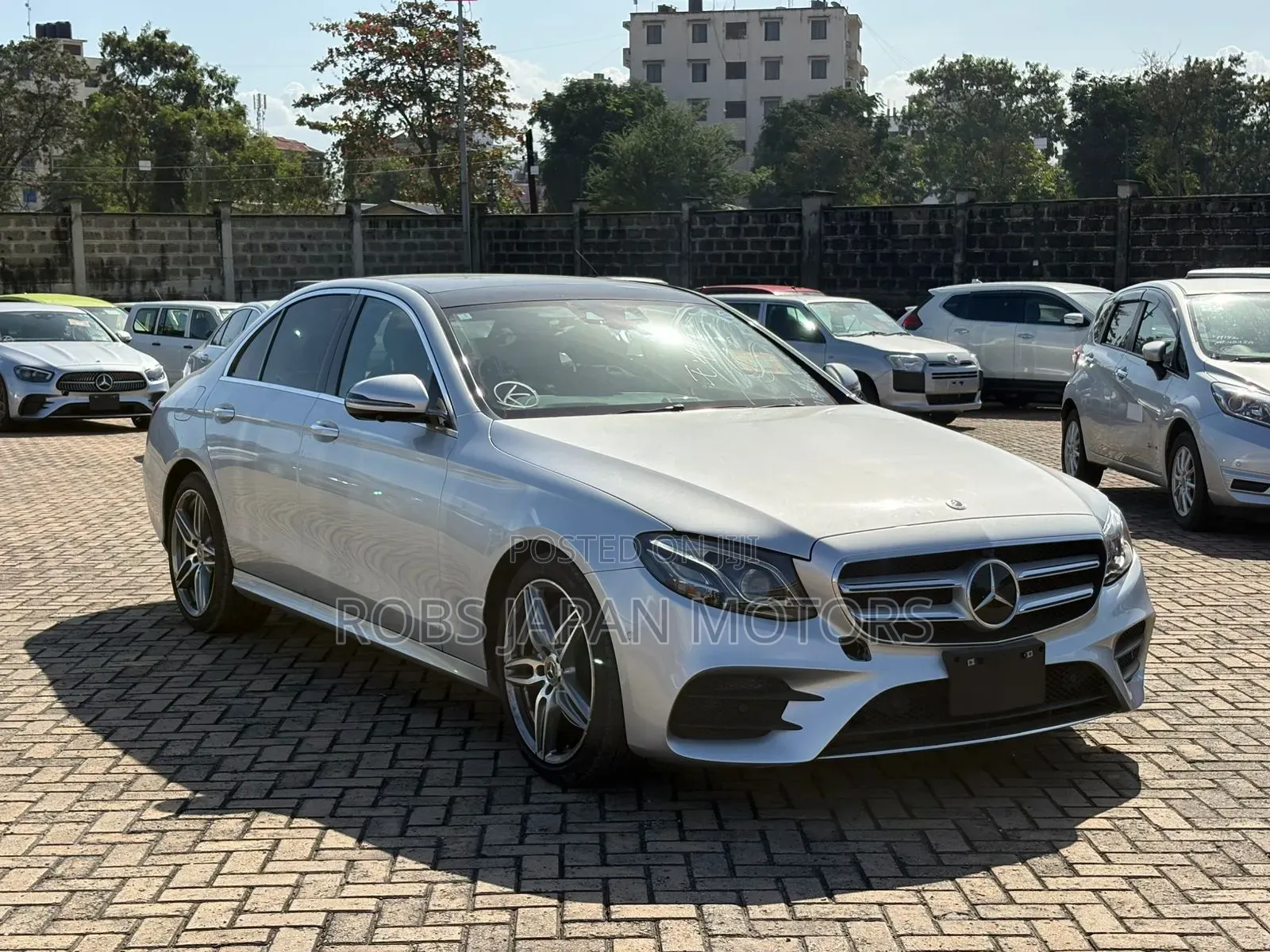 Mercedes-Benz E200 2019 Ivory
