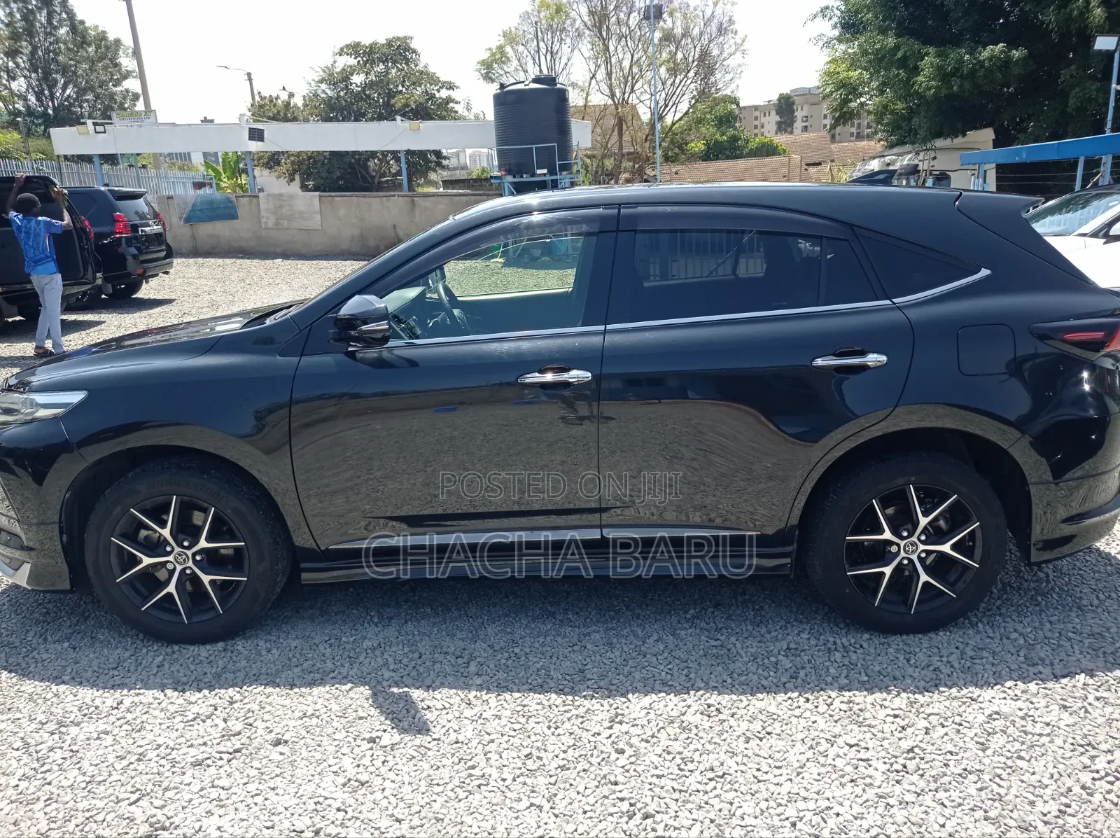 Toyota Harrier 2.0 2019 Black