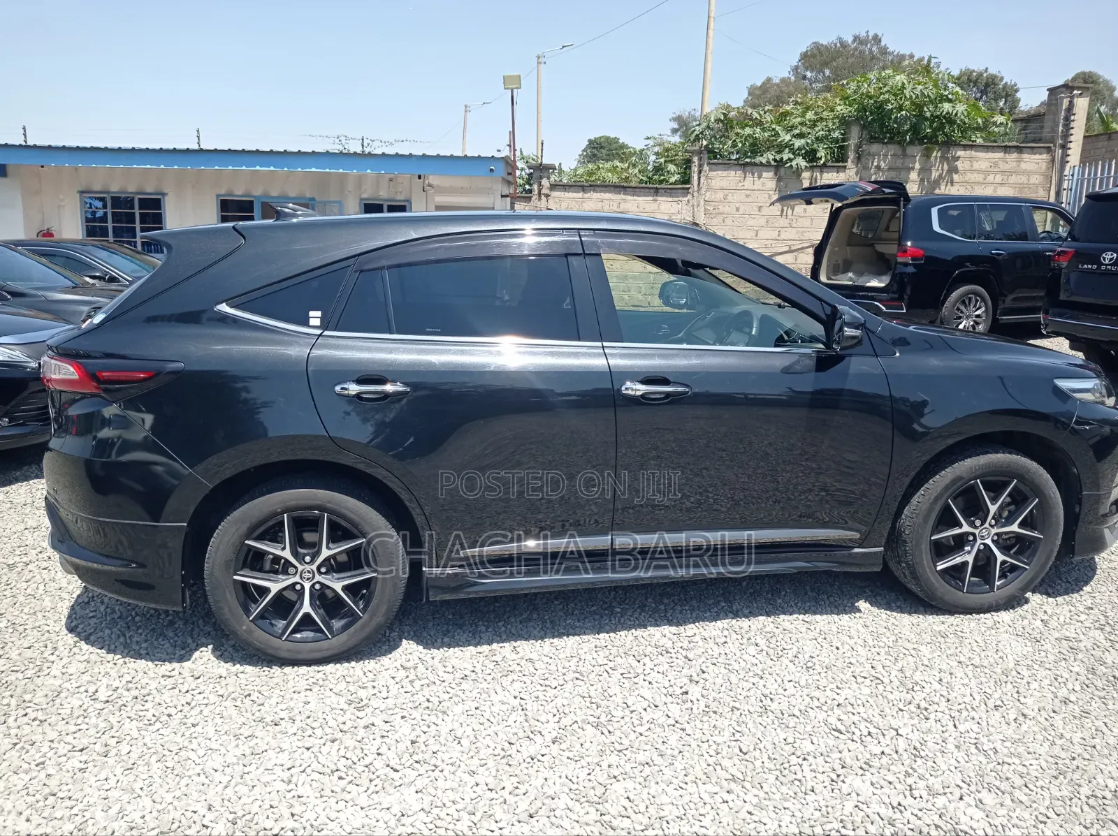 Toyota Harrier 2.0 2019 Black