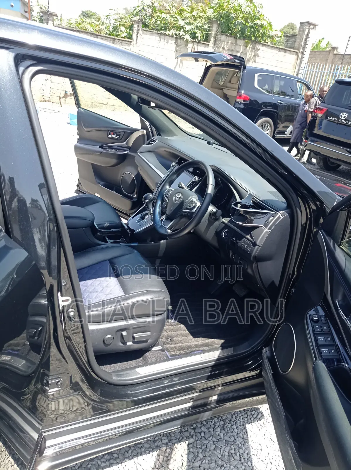 Toyota Harrier 2.0 2019 Black