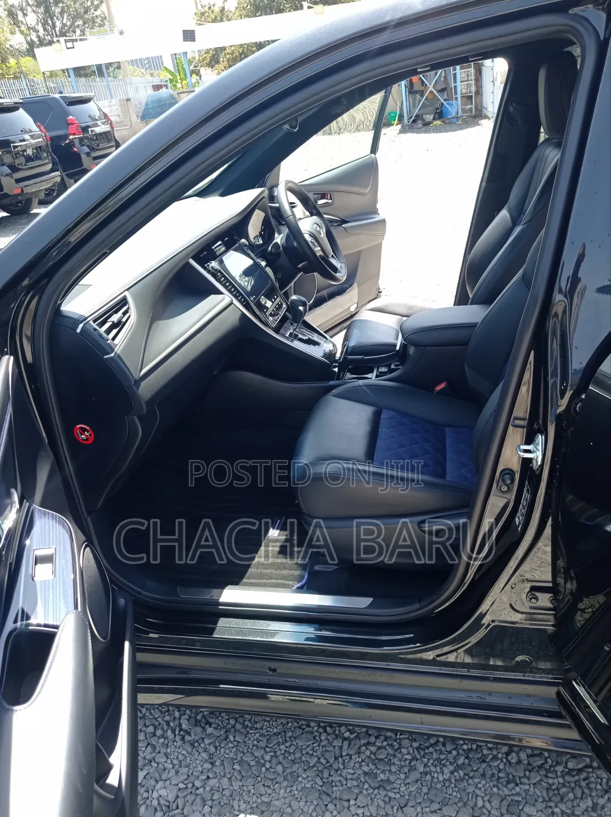 Toyota Harrier 2.0 2019 Black