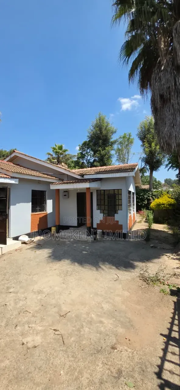 3bdrm Bungalow in Ngong Town, Gateway Mall Area for sale