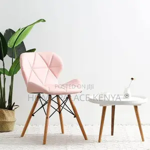 Dining Chair; Contemporary Eames Style Leather Chair for Dining Areas