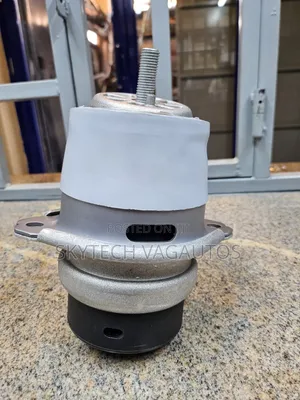 Porsche/Touareg/Q7 Engine Mount