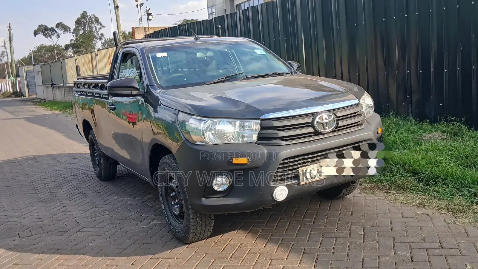 Toyota Hilux 2019 Gray