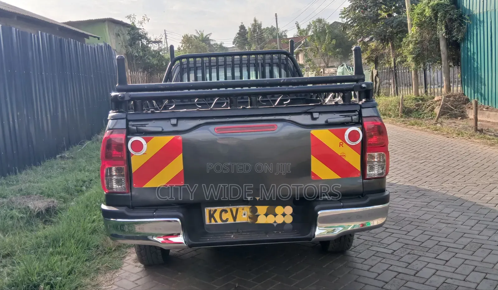 Toyota Hilux 2019 Gray