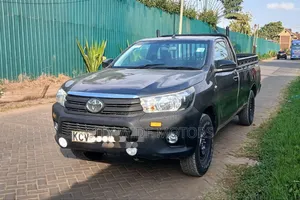 Toyota Hilux 2019 Gray