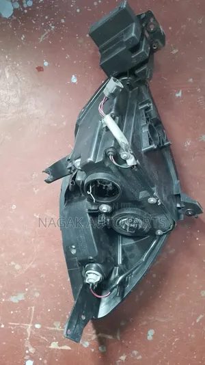 Verisa 2010 Headlight