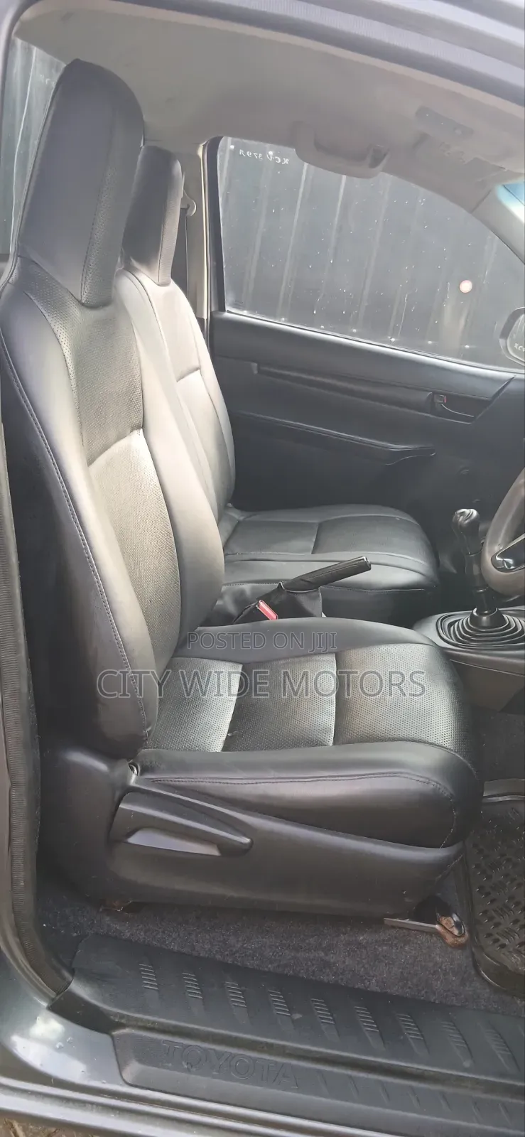 Toyota Hilux 2019 Gray