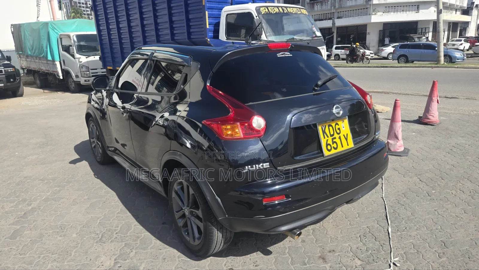 Nissan Juke S 4dr Hatchback AWD (1.6L 4cyl Turbo CVT) 2015 Black