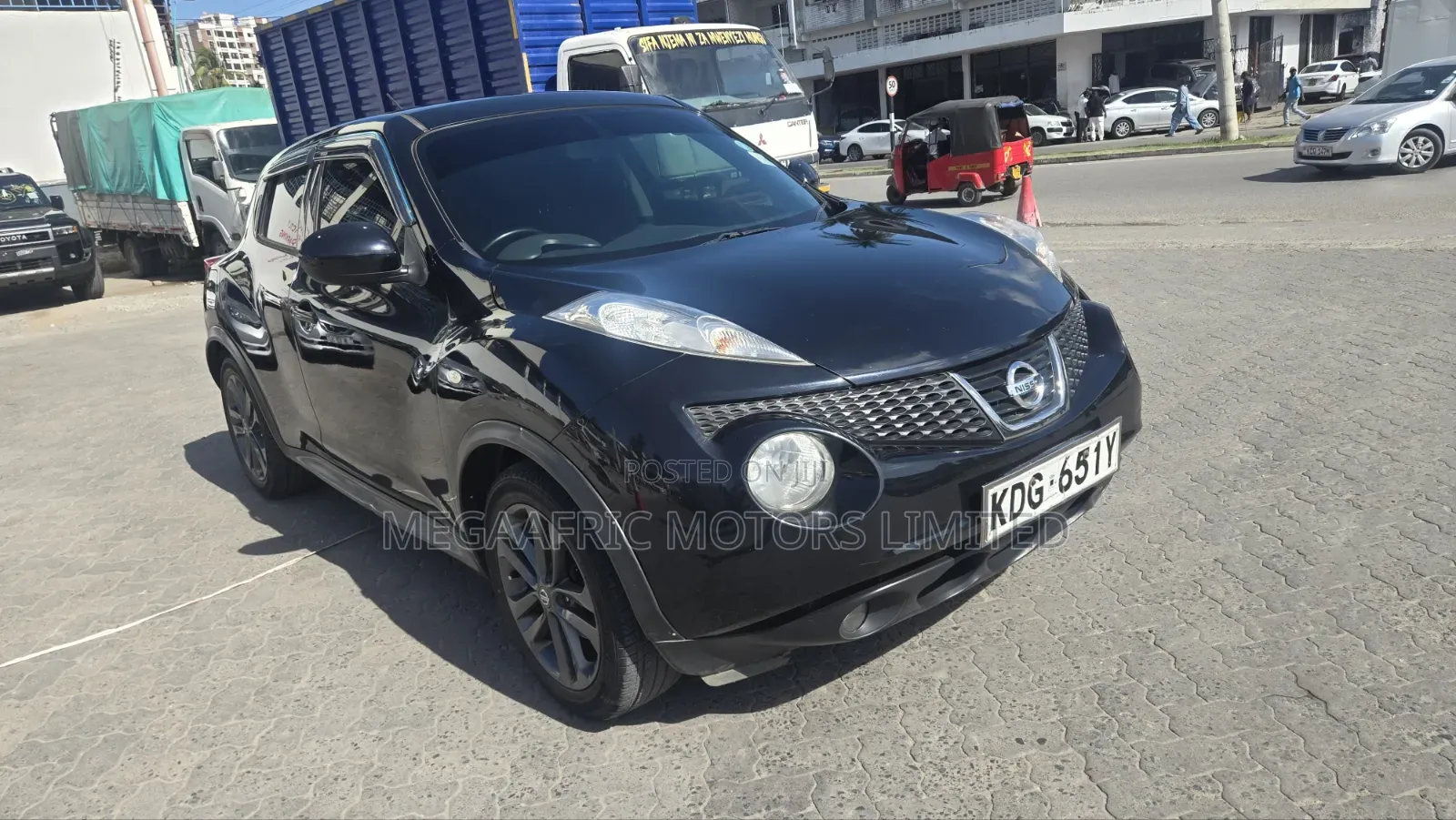 Nissan Juke S 4dr Hatchback AWD (1.6L 4cyl Turbo CVT) 2015 Black