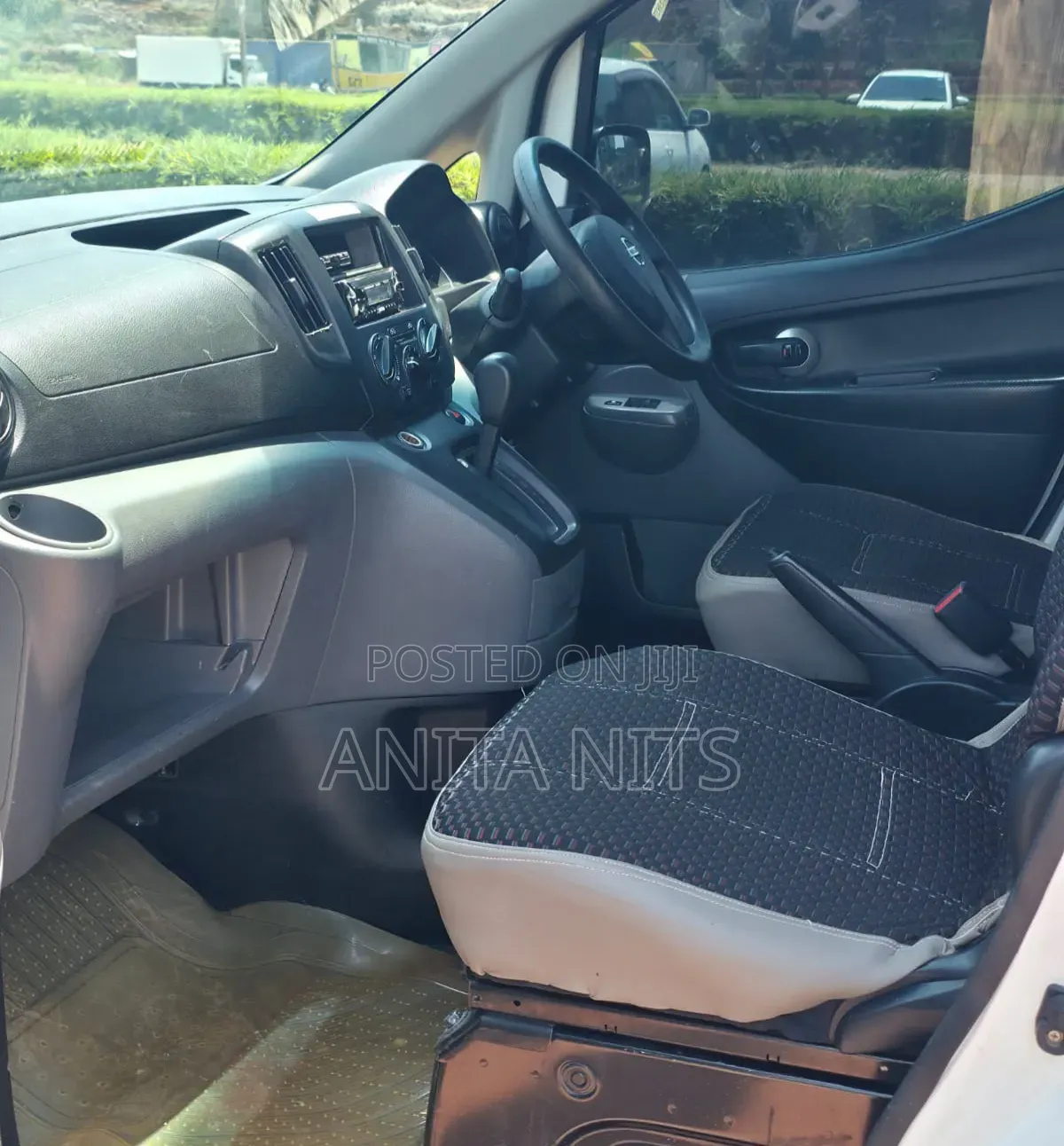 Nissan NV200 2013 White