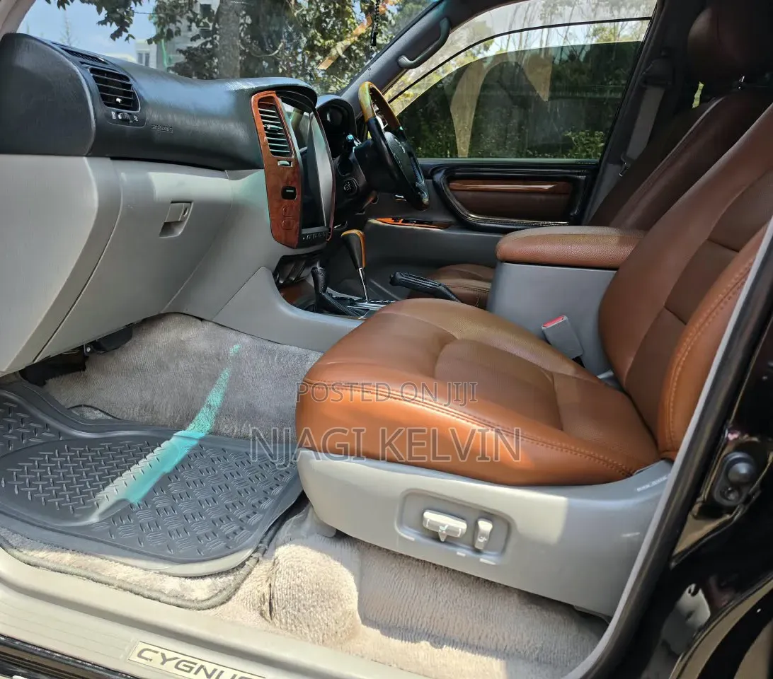 Toyota Land Cruiser Cygnus 4.7 2005 Black