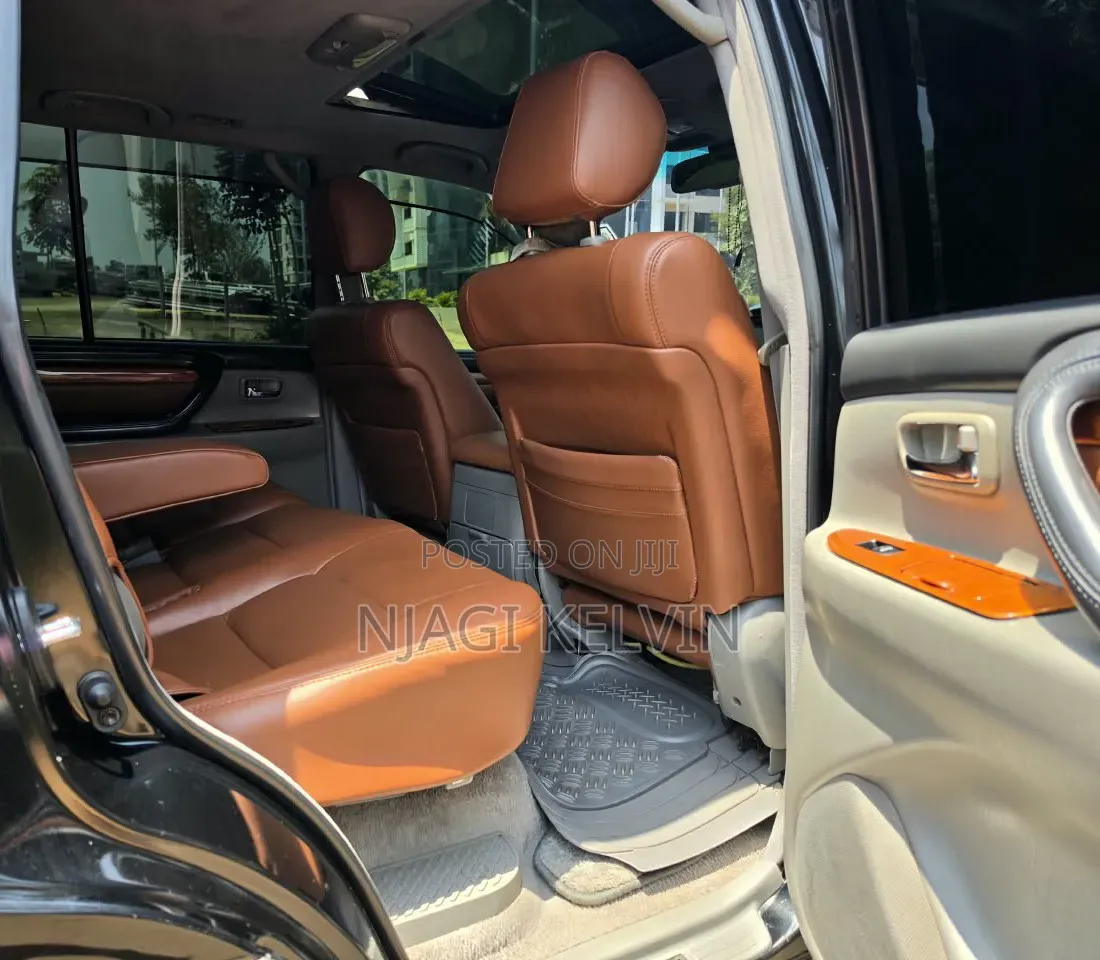 Toyota Land Cruiser Cygnus 4.7 2005 Black