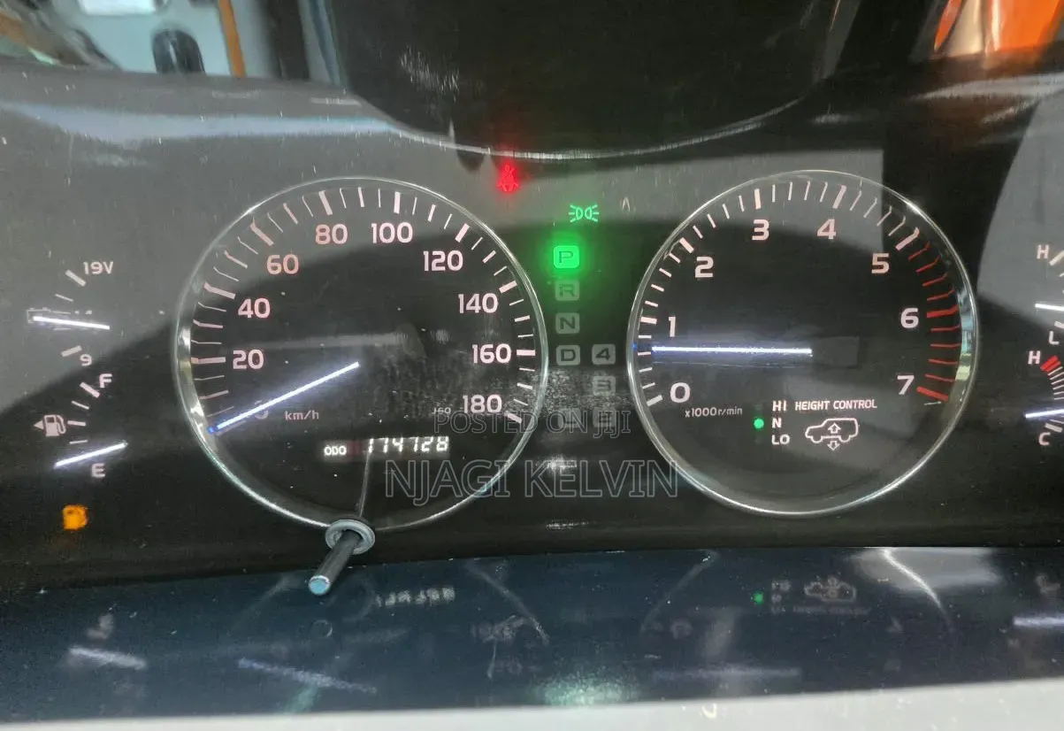 Toyota Land Cruiser Cygnus 4.7 2005 Black