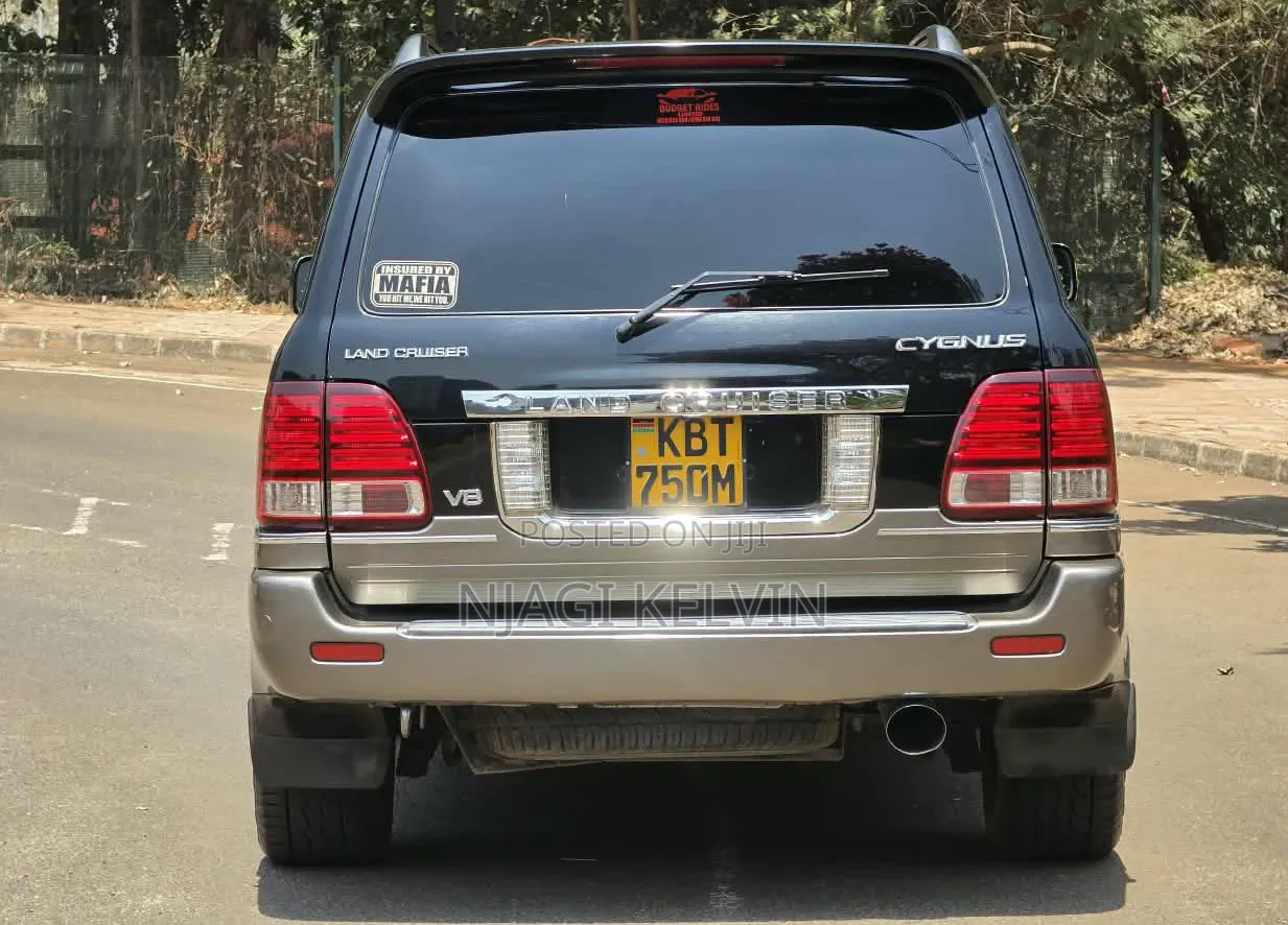 Toyota Land Cruiser Cygnus 4.7 2005 Black