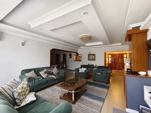 6bdrm Bungalow in Oluulua for sale