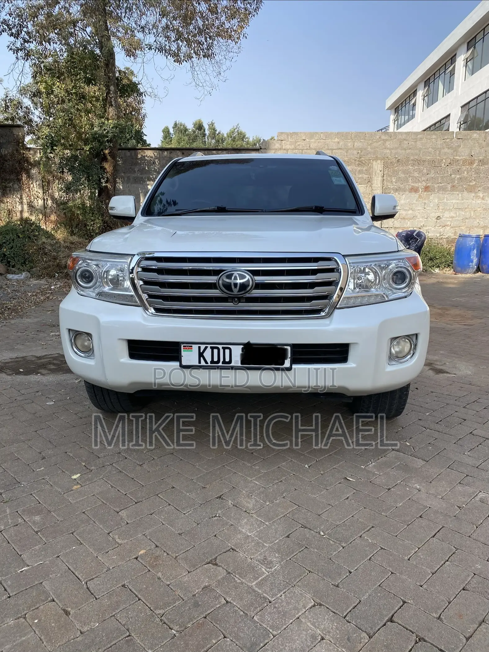 Toyota Land Cruiser 4.6 V8 ZX 2014 White