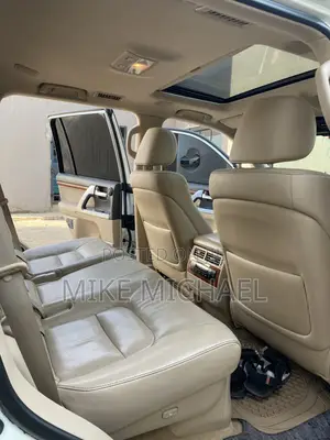 Toyota Land Cruiser 4.6 V8 ZX 2014 White