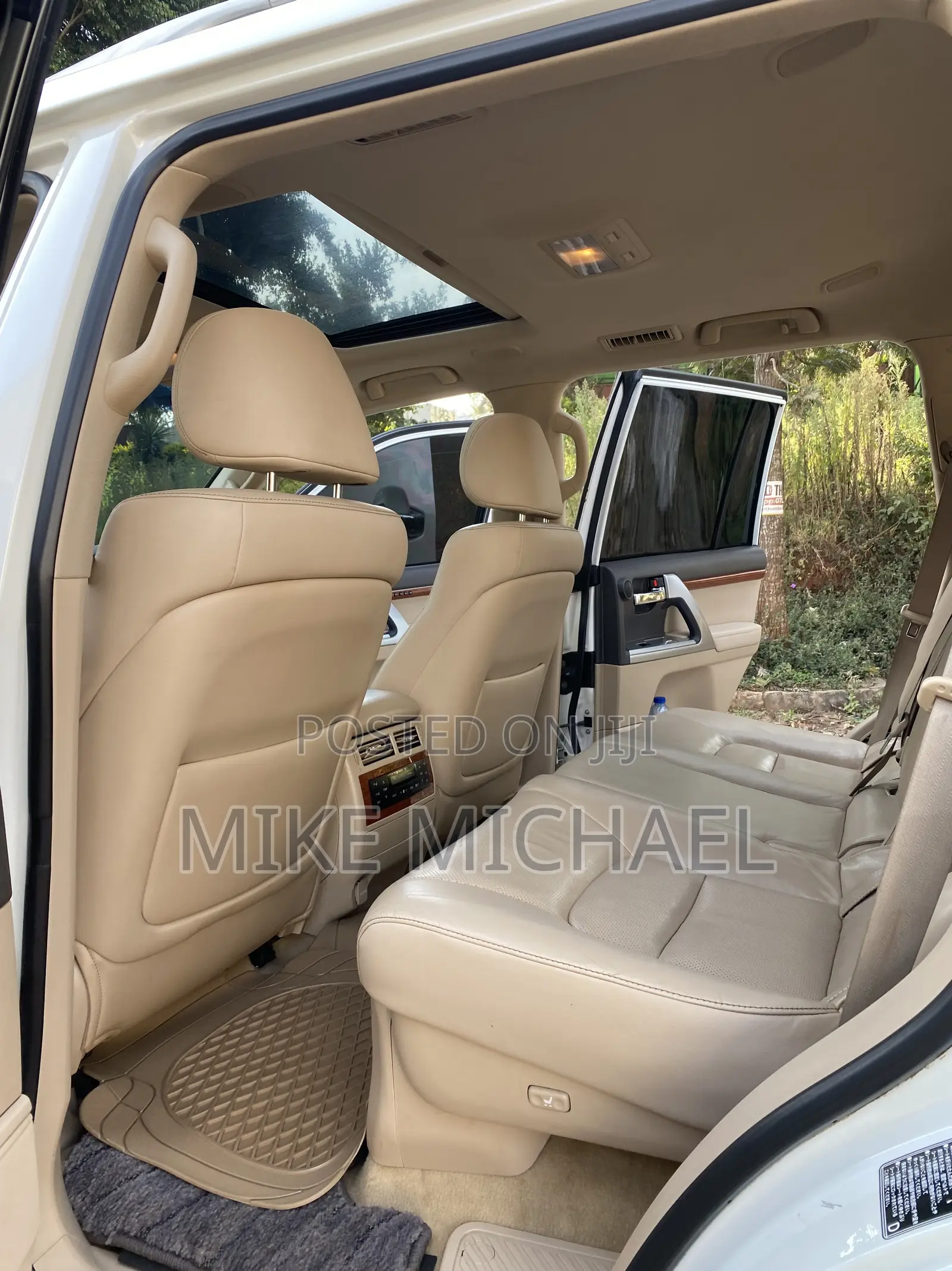 Toyota Land Cruiser 4.6 V8 ZX 2014 White