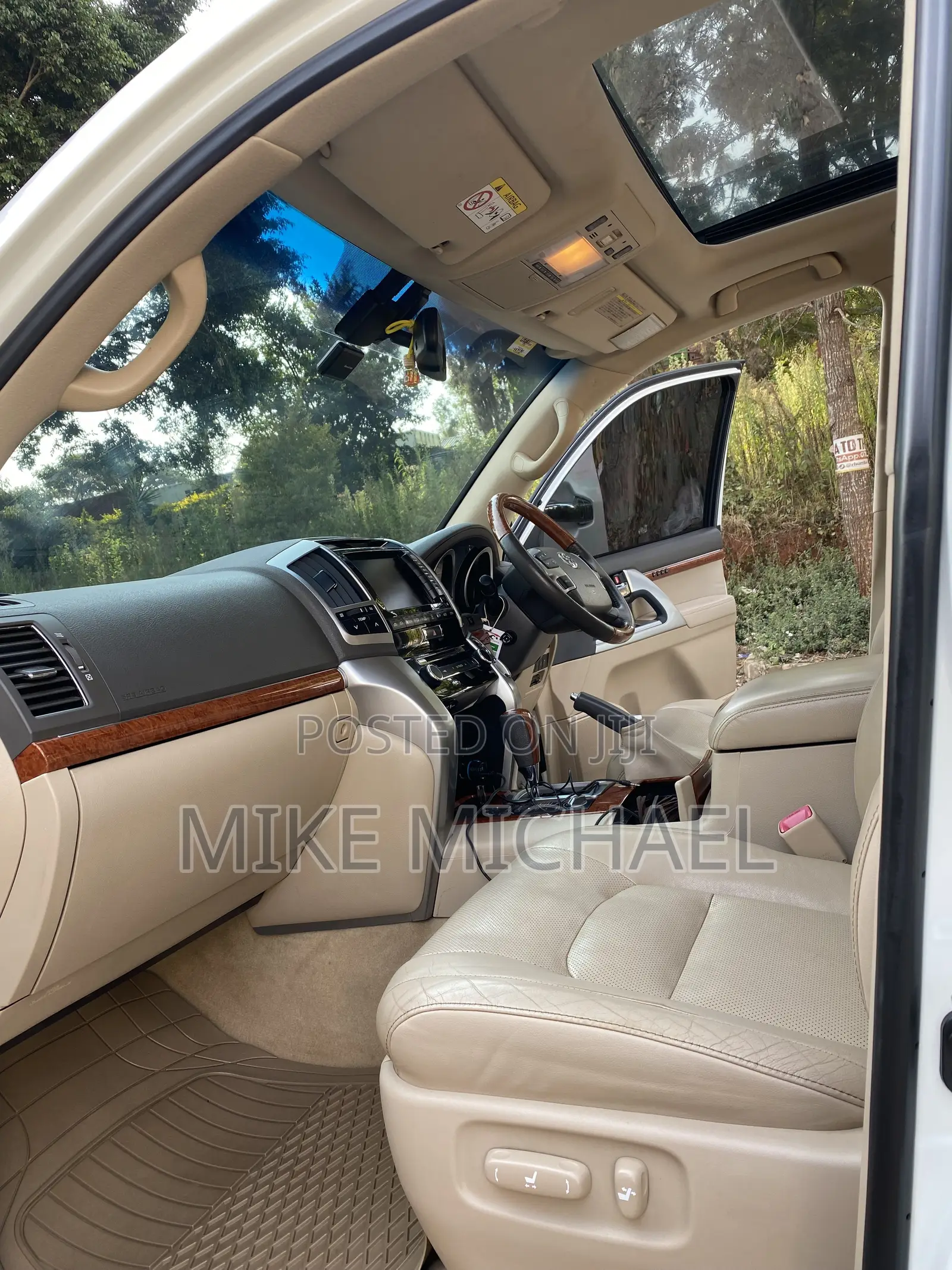 Toyota Land Cruiser 4.6 V8 ZX 2014 White