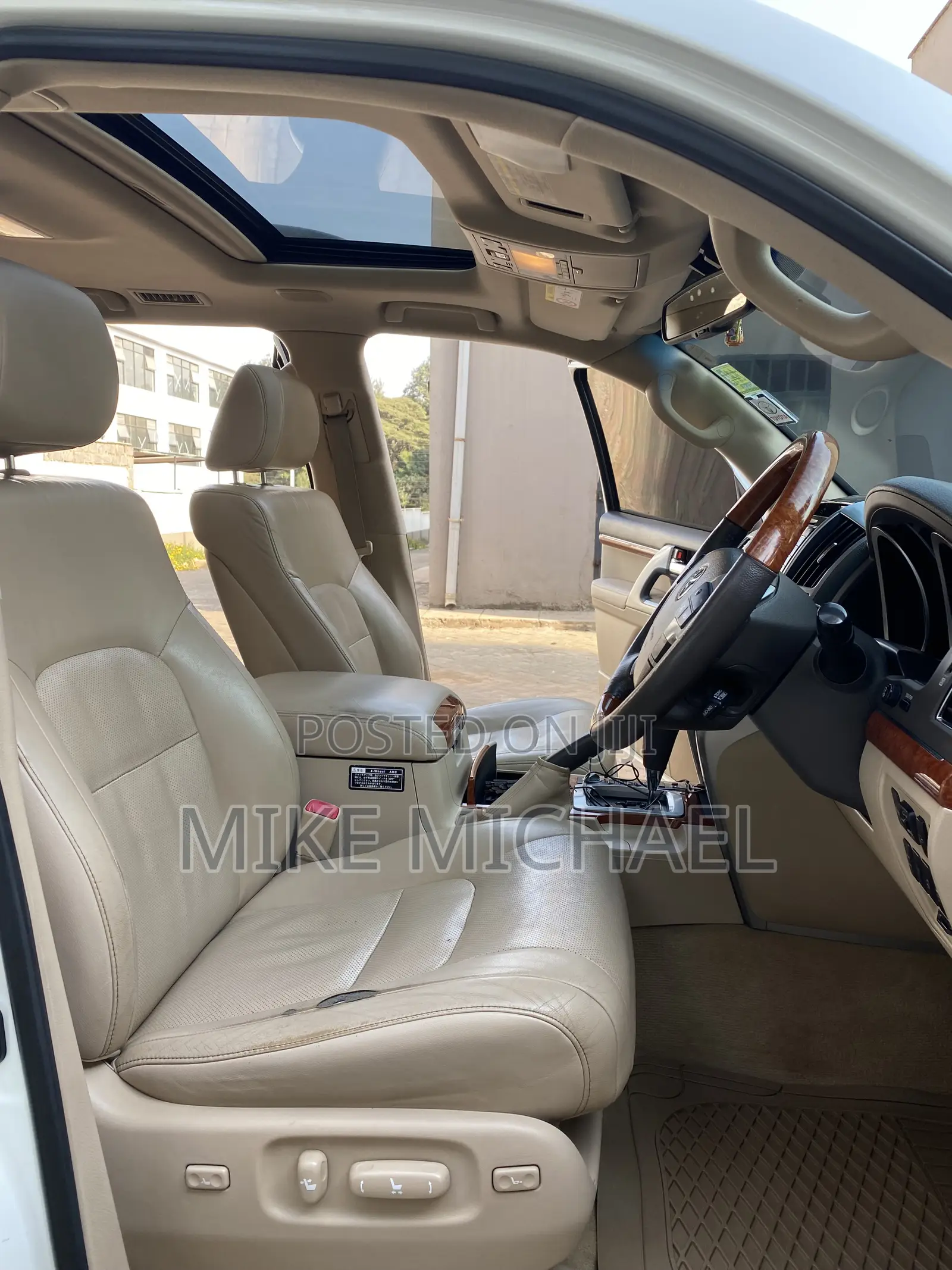 Toyota Land Cruiser 4.6 V8 ZX 2014 White