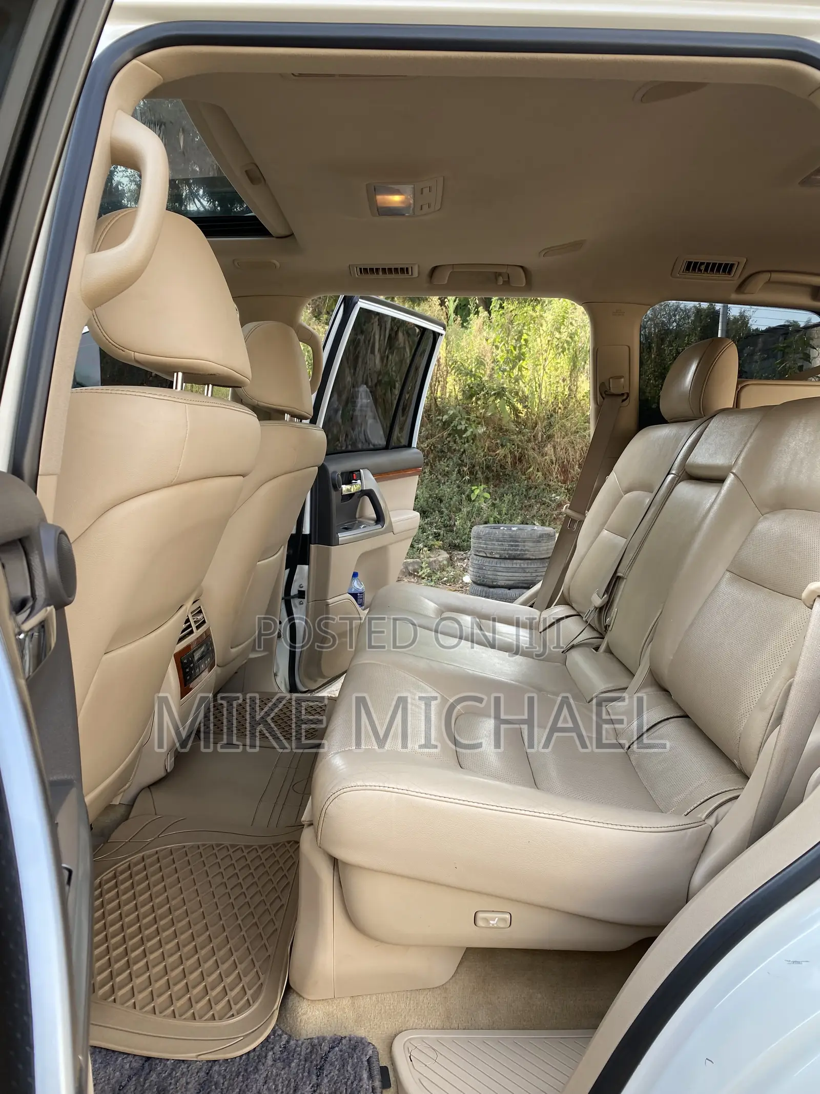 Toyota Land Cruiser 4.6 V8 ZX 2014 White