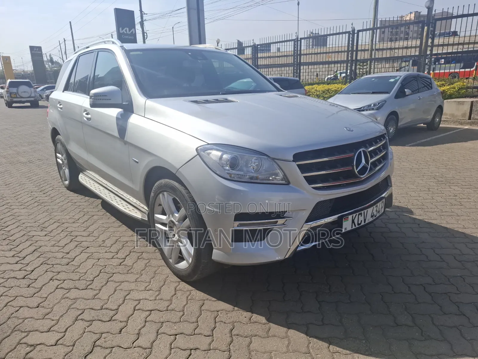 Mercedes-Benz M Class 2012 Silver