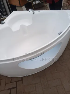 White Ceramic Jacuzzi