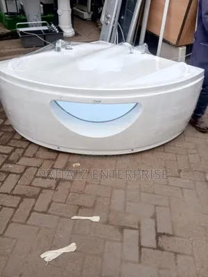 White Ceramic Jacuzzi
