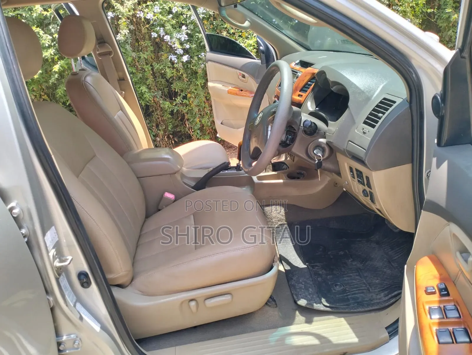Toyota Hilux 2013 Silver