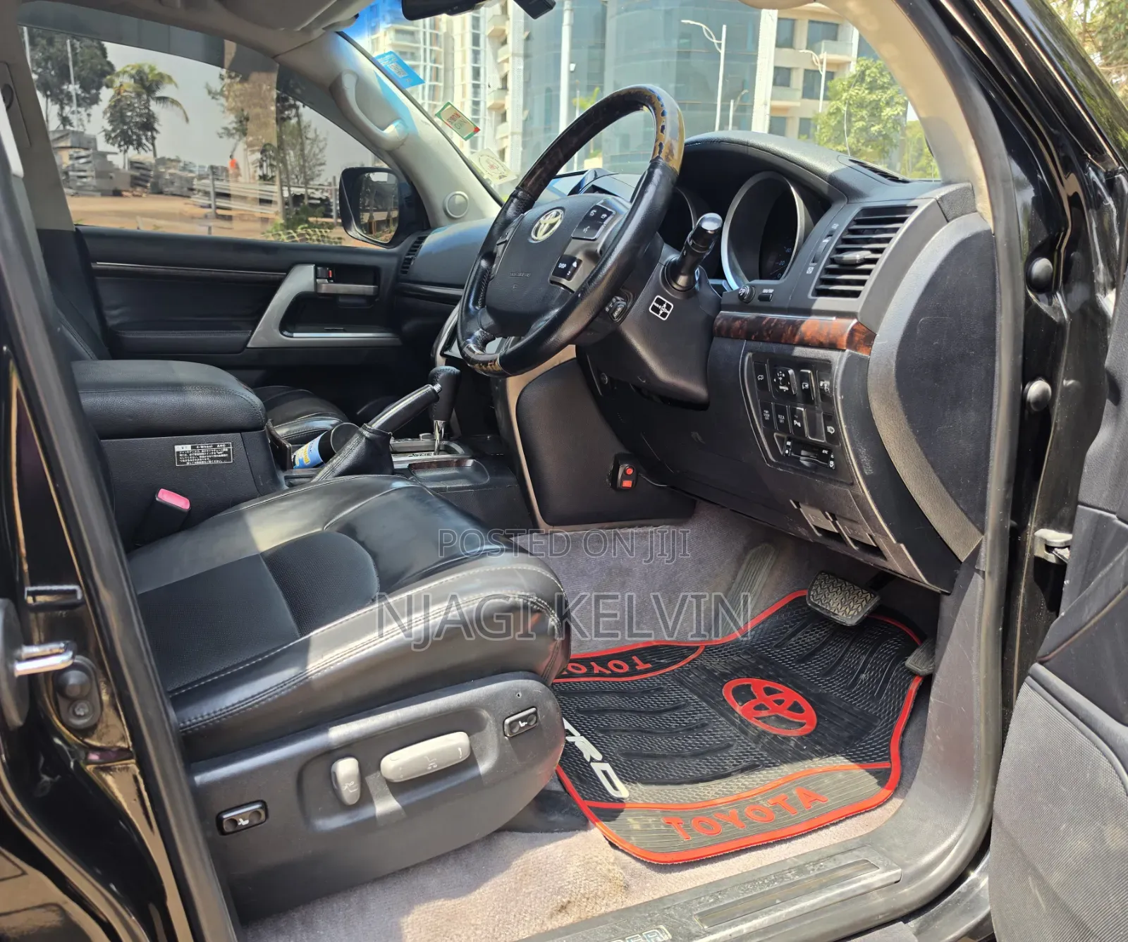 Toyota Land Cruiser 4.6 V8 ZX 2011 Black