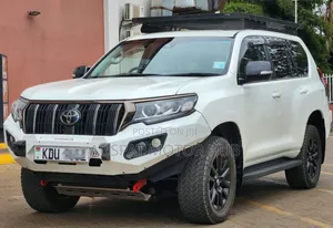 Toyota Land Cruiser Prado 2.8 2021 White
