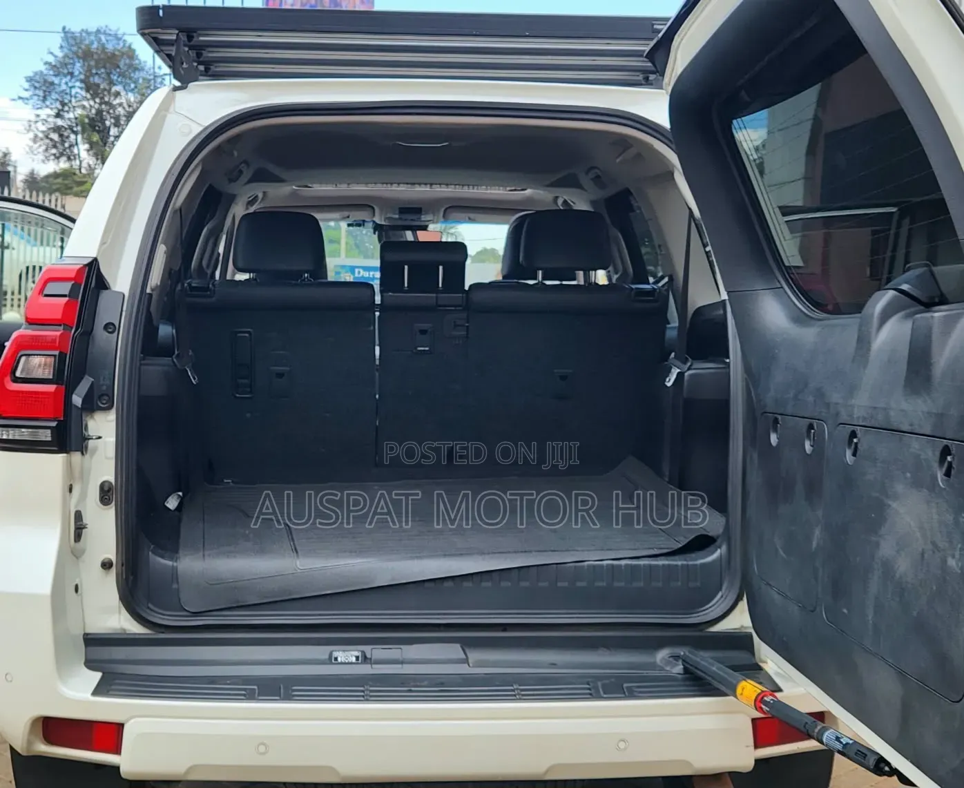 Toyota Land Cruiser Prado 2.8 2021 White
