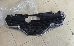 Grille Nissan NV200