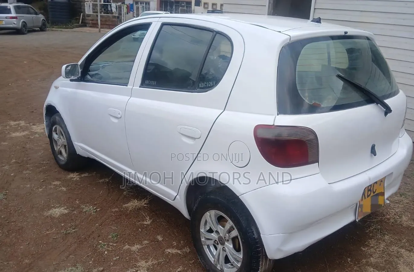 Toyota Vitz 2004 White