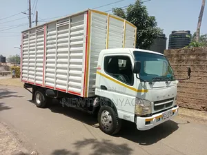 Mitsubishi Canter Local 2017 White