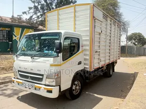 Mitsubishi Canter Local 2017 White