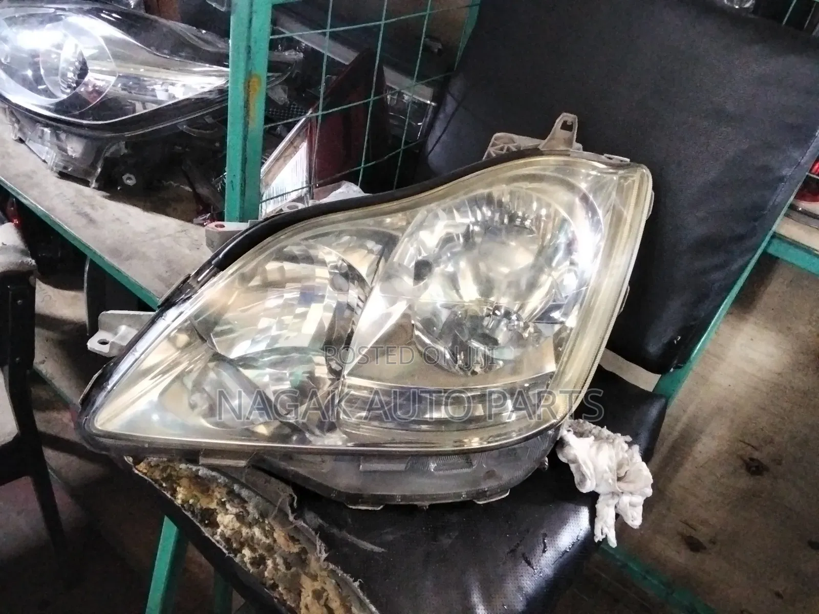 Crown 2008 Headlight