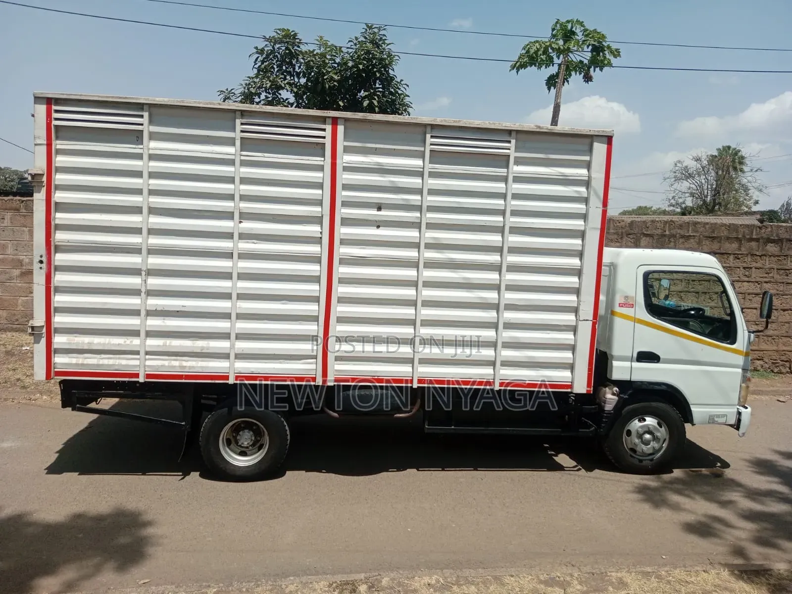 Mitsubishi Canter Local 2017 White