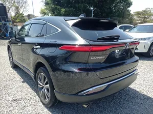Toyota Harrier 2.0 2020 Black