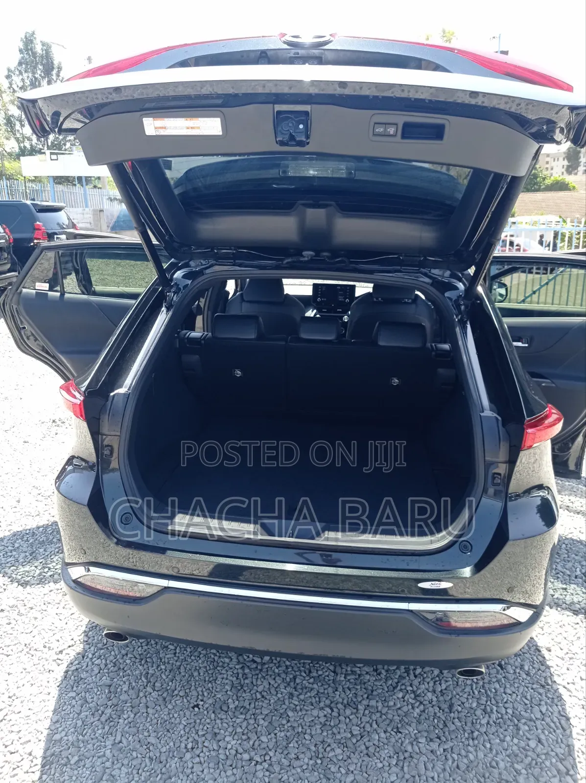 Toyota Harrier 2.0 2020 Black