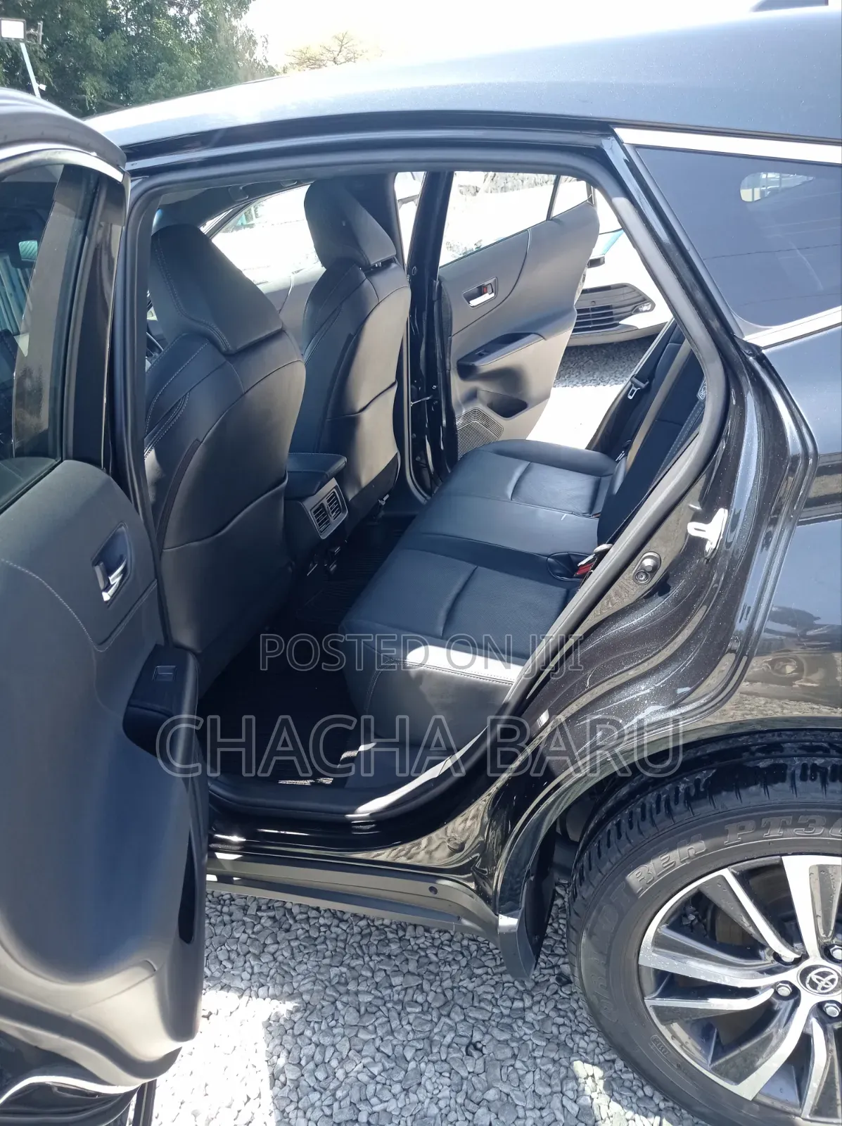 Toyota Harrier 2.0 2020 Black