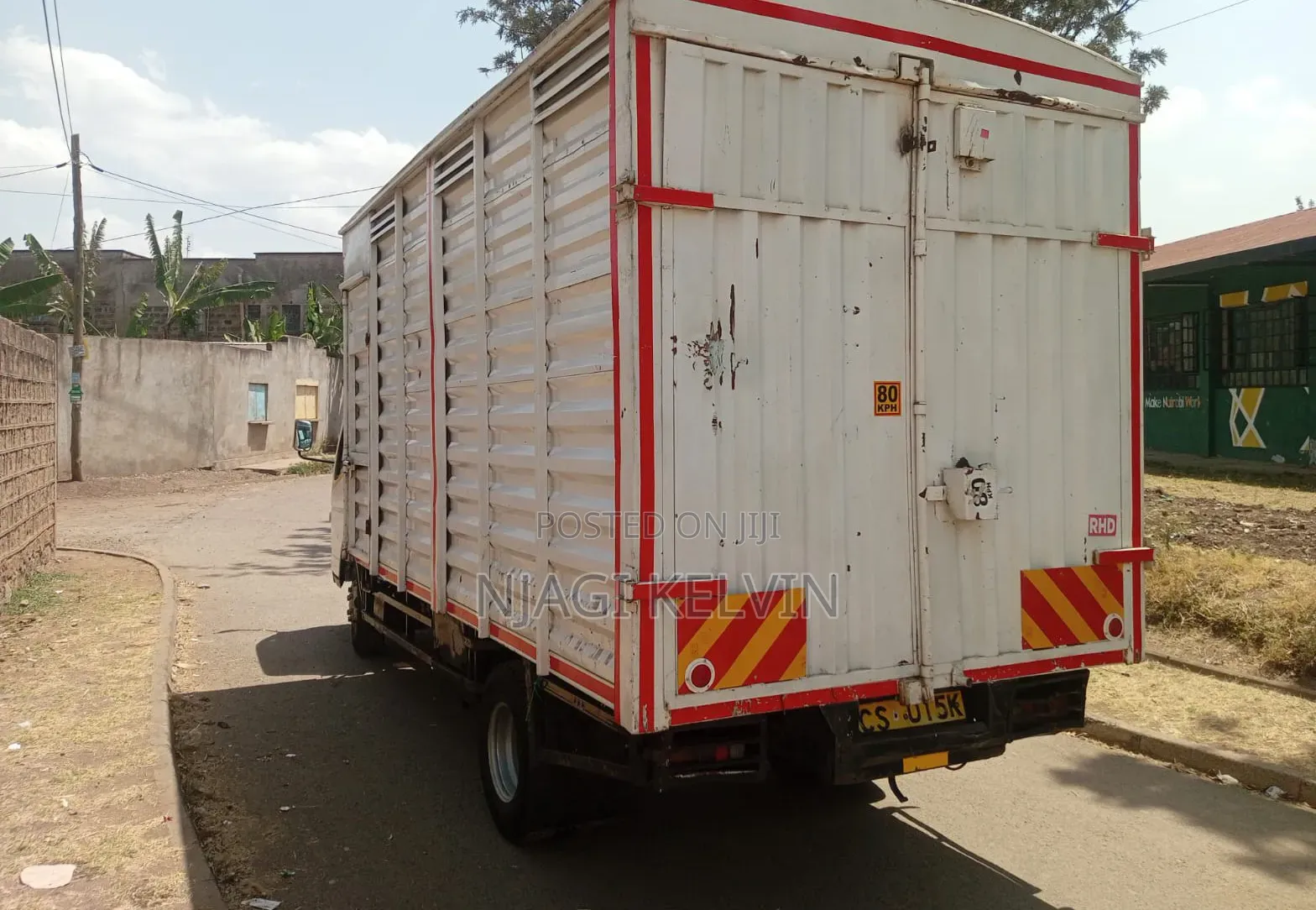 Mitsubishi Fuso 2017 White