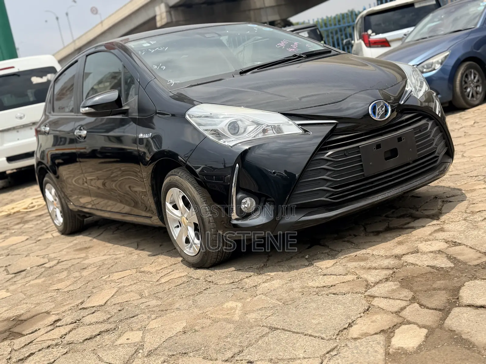 Toyota Vitz 2019 Black