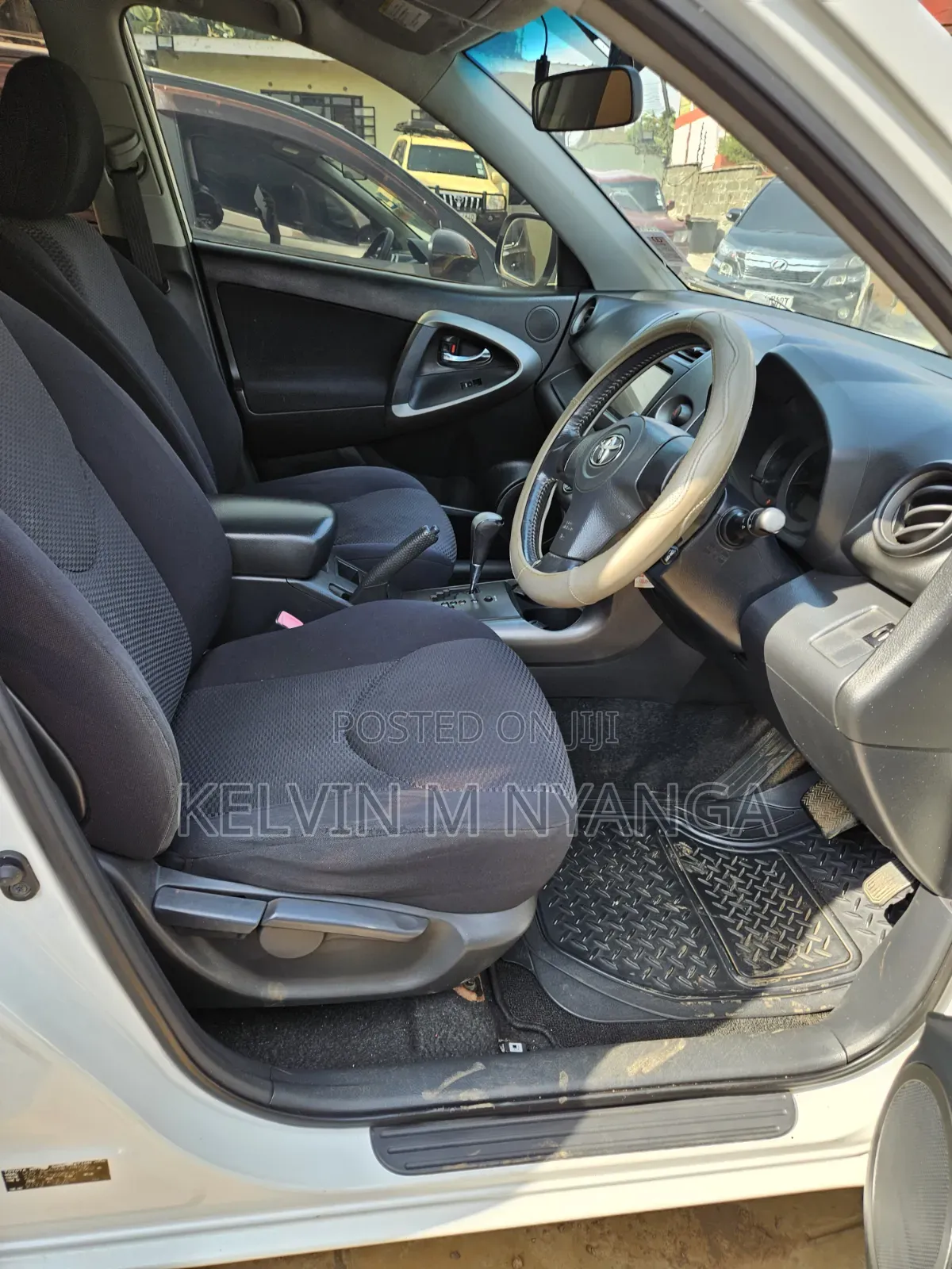 Toyota RAV4 4x4 2009 Silver