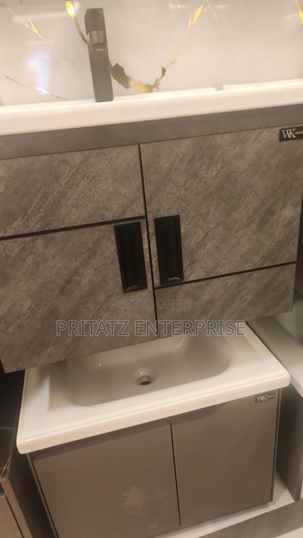 Indoors Cabinet