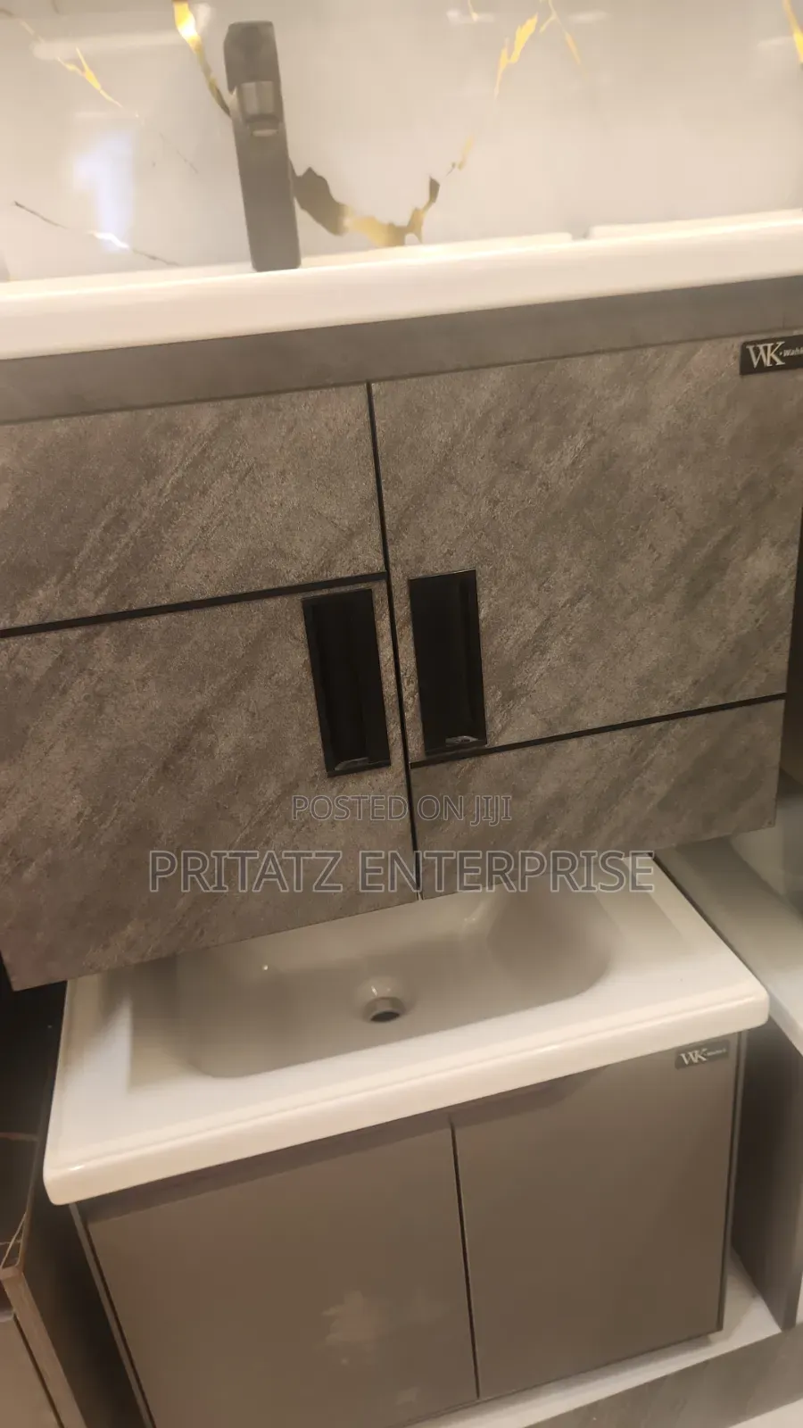 Indoors Cabinet